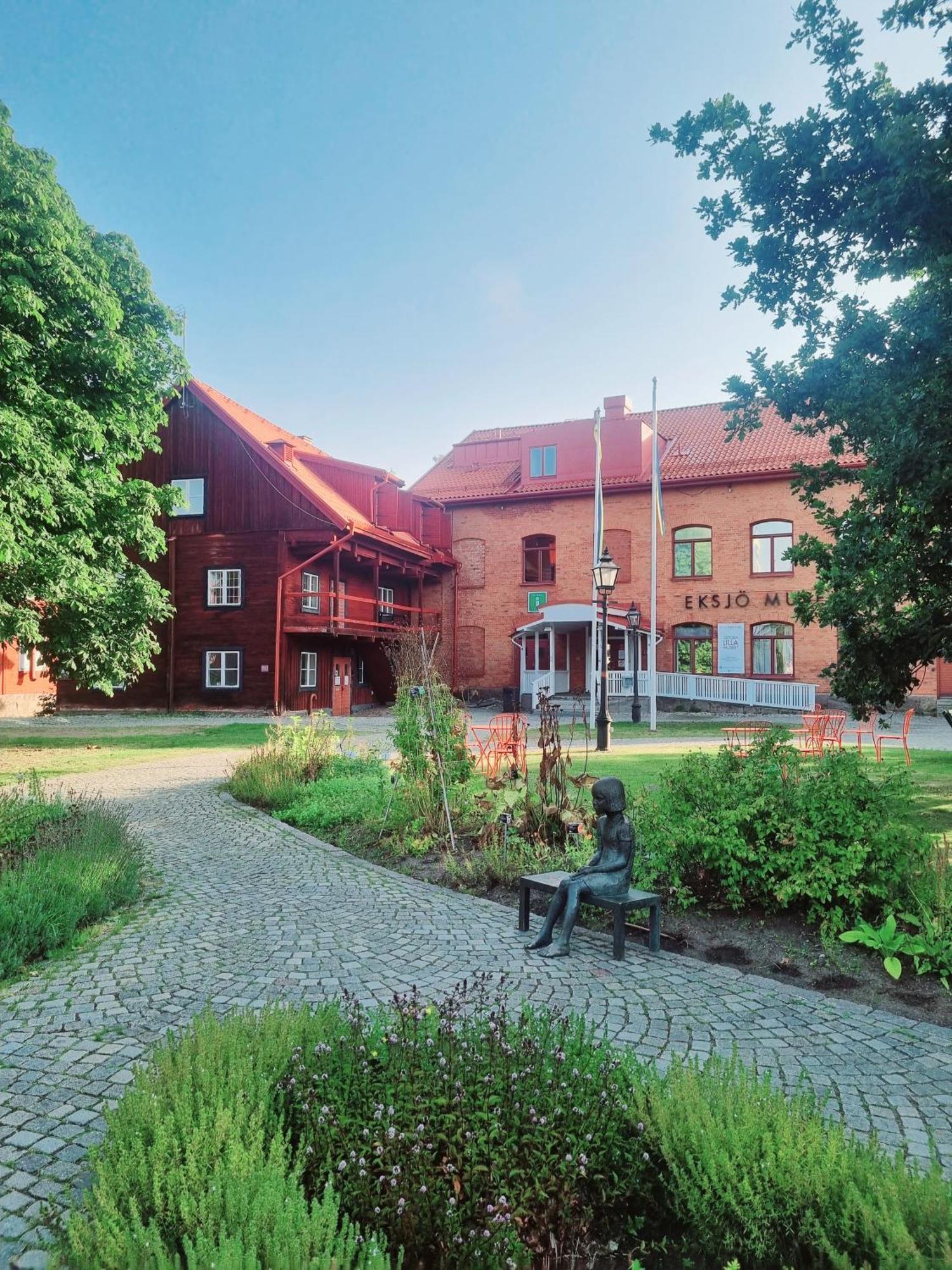 Garvaren Boendet Mitt I Gamla Stan I Eksjoe Exterior photo